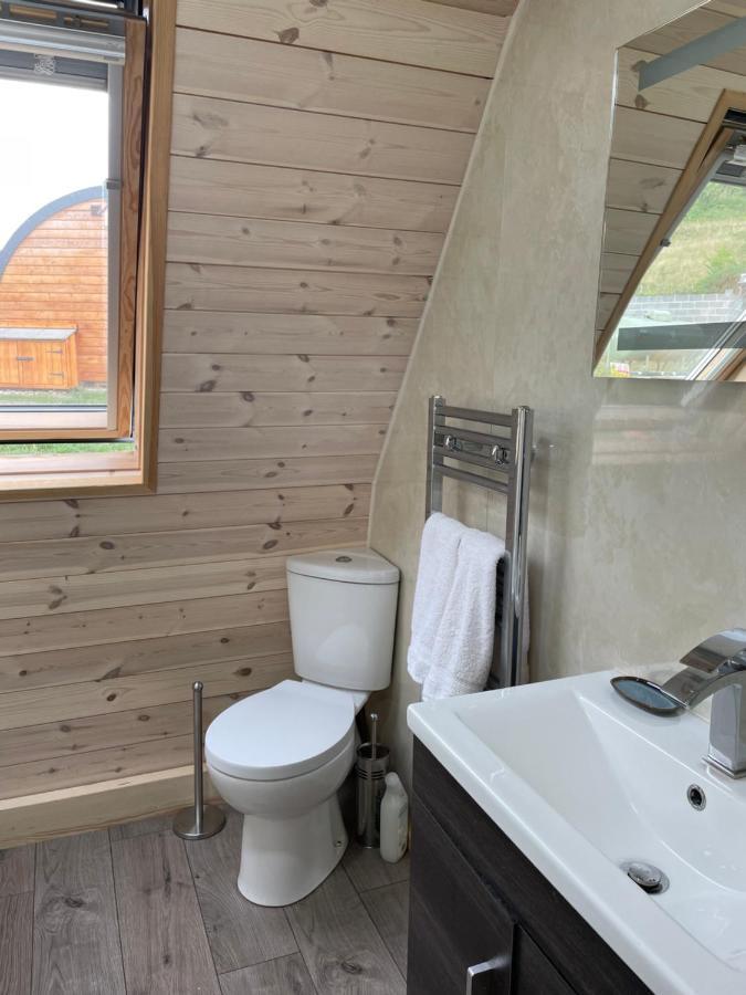 Hedgehog Glamping Pod School House Farm Hotel Leighton  Exterior photo